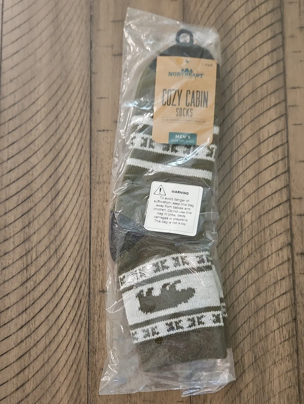 Cozy Cabin Men's Crew Socks - Olive/White